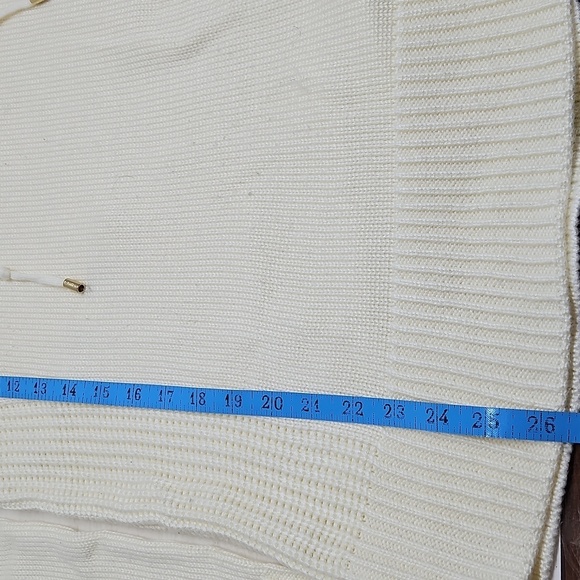 Calvin Kline Sweater - Picture 8 of 8